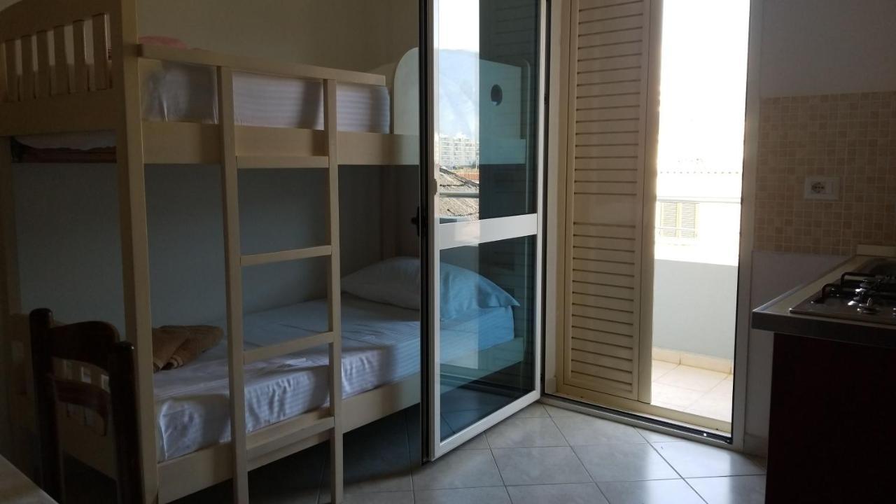 Apartments Rezidenca Sinani Orikum Bagian luar foto
