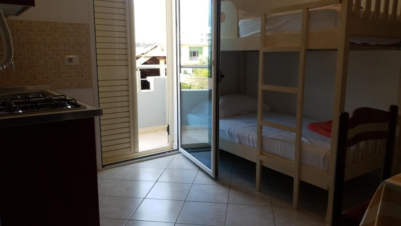 Apartments Rezidenca Sinani Orikum Bagian luar foto