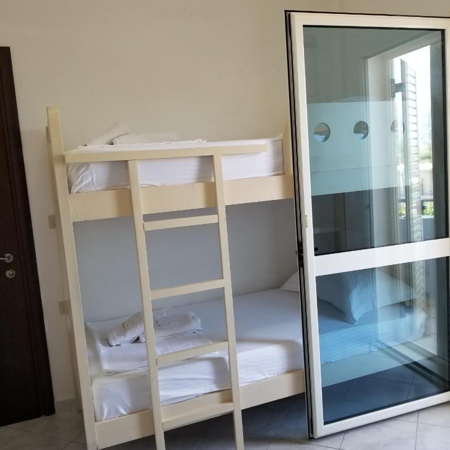 Apartments Rezidenca Sinani Orikum Bagian luar foto
