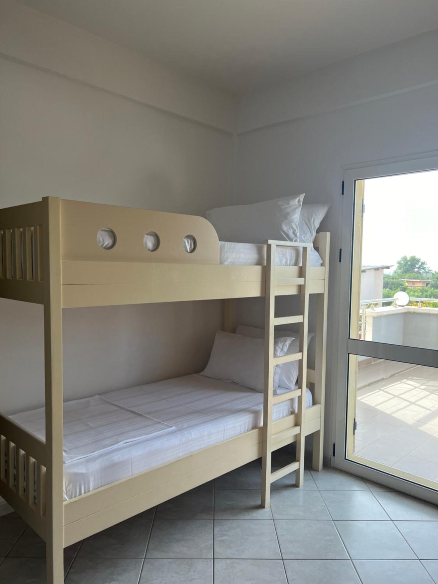 Apartments Rezidenca Sinani Orikum Bagian luar foto