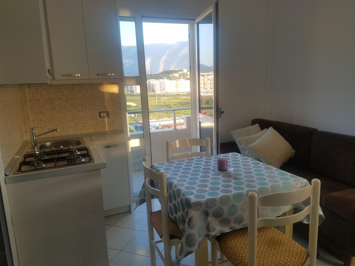 Apartments Rezidenca Sinani Orikum Bagian luar foto